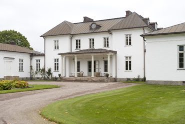 Margreteholm, Mullsj, Adam och Lotten Moltke-Huitfeldt